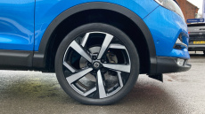 Nissan Qashqai 1.3 DiG-T 160 Tekna+ 5dr Petrol Hatchback